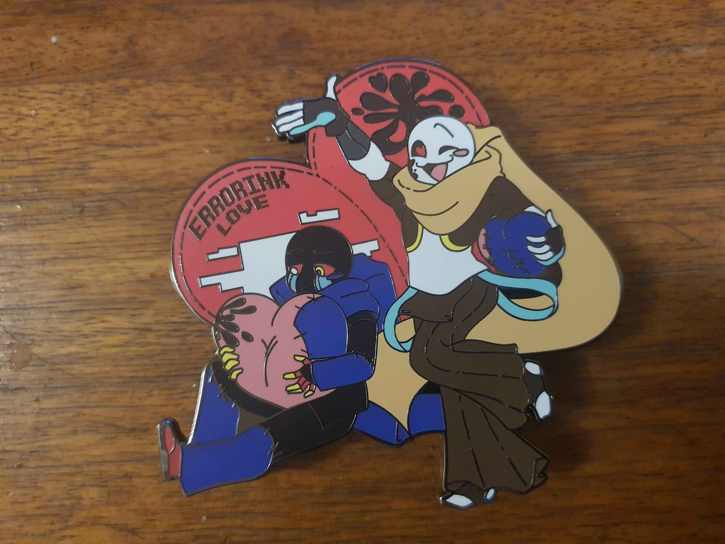 Errorink Love pin